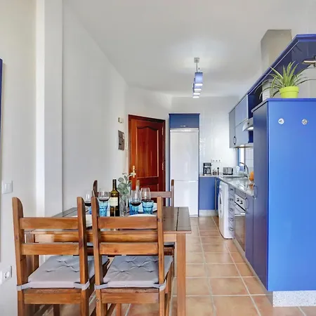 El With Two Bedrooms