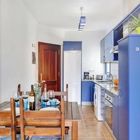 El With Two Bedrooms