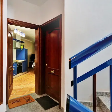 El With Two Bedrooms *